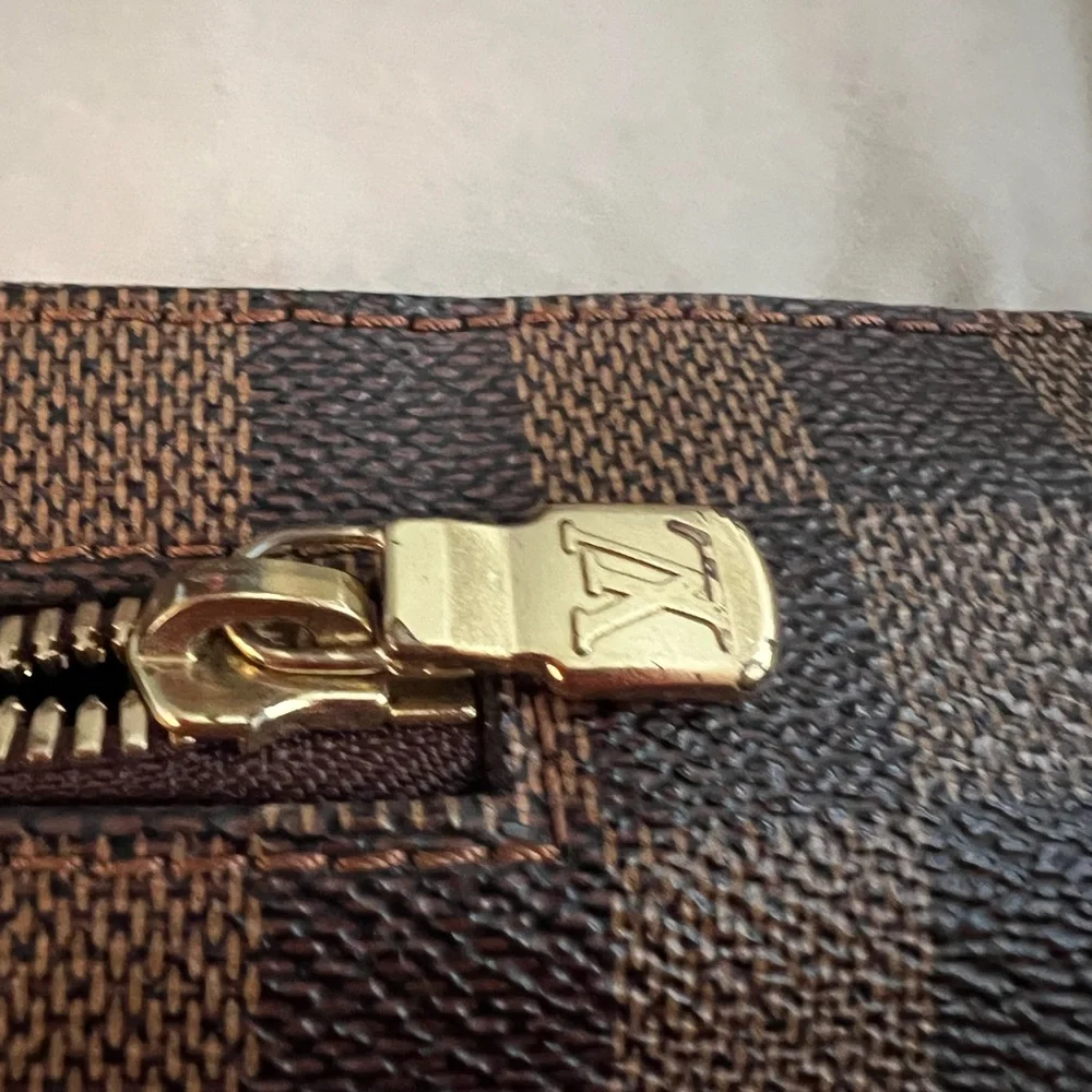 Louis Vuitton Damier Geronimos - Picture 7 of 16